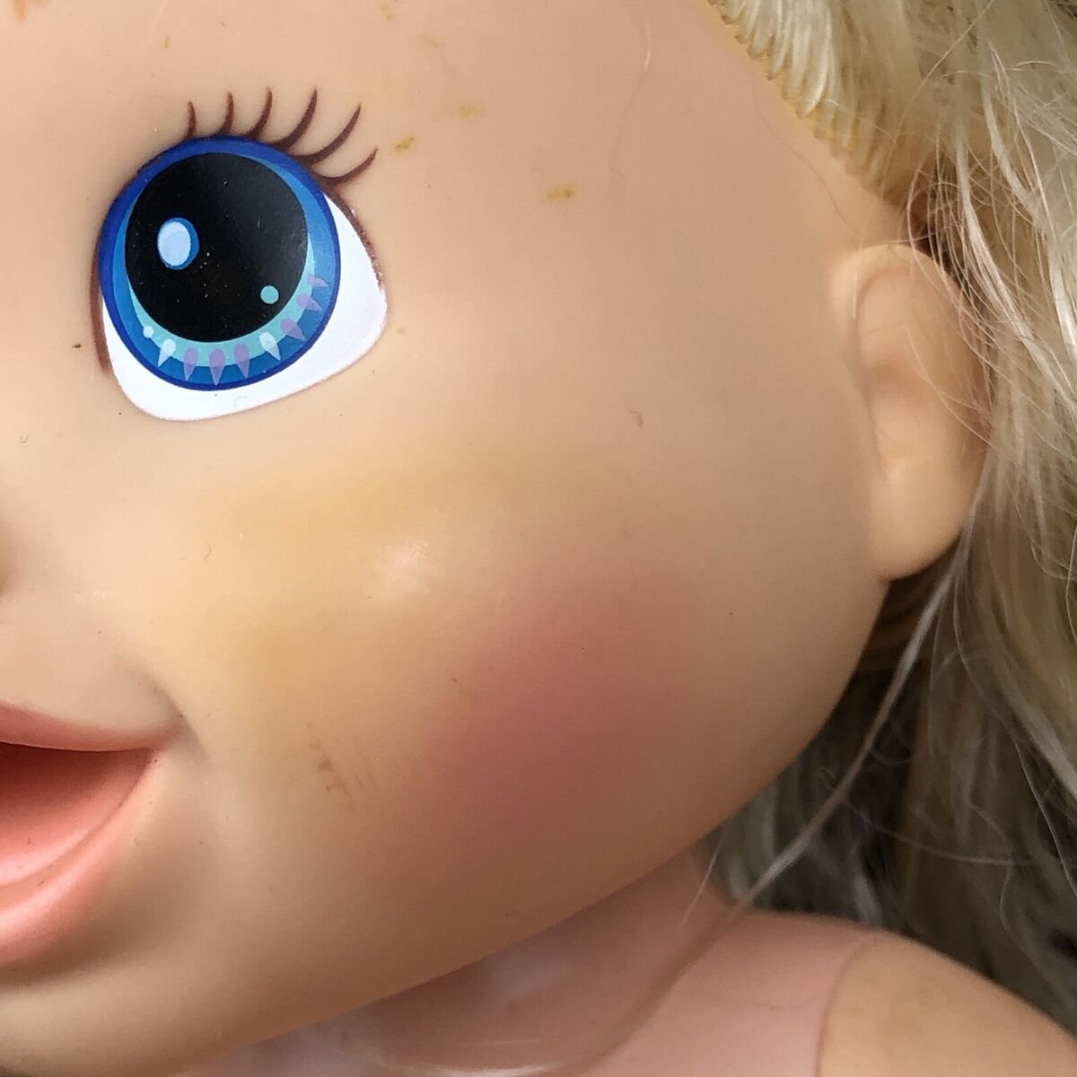 How to Make Baby Doll Eyes